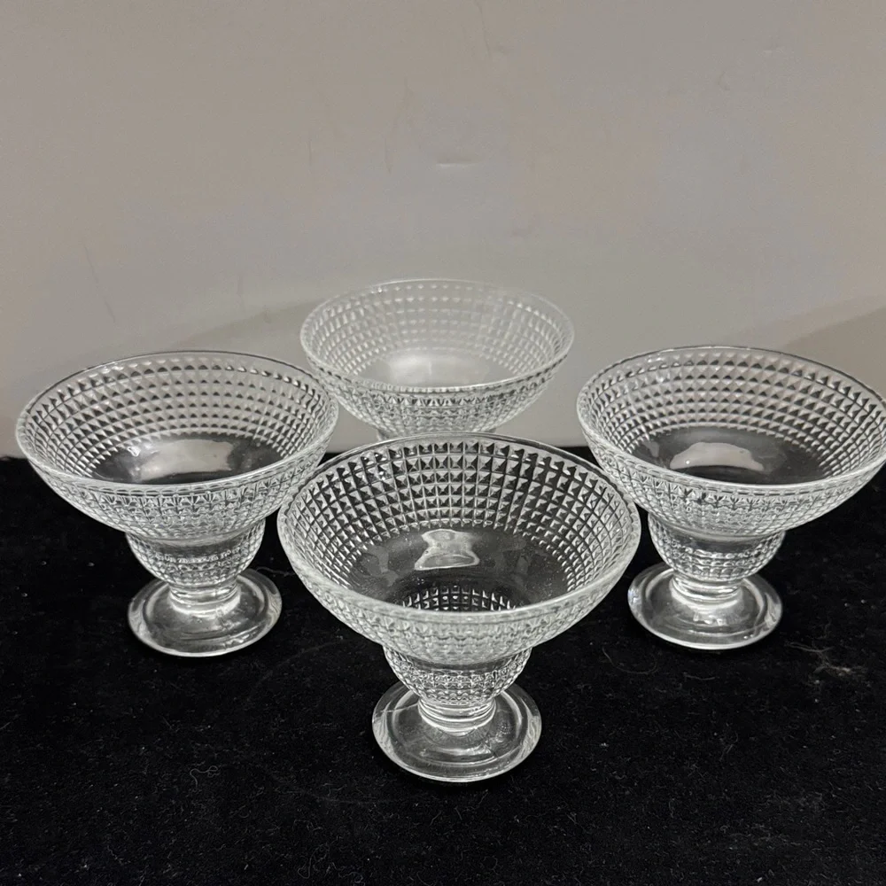 Vintage Elegant studio, crystal Dessert Bowls Set of 4, Ice Cream Cups